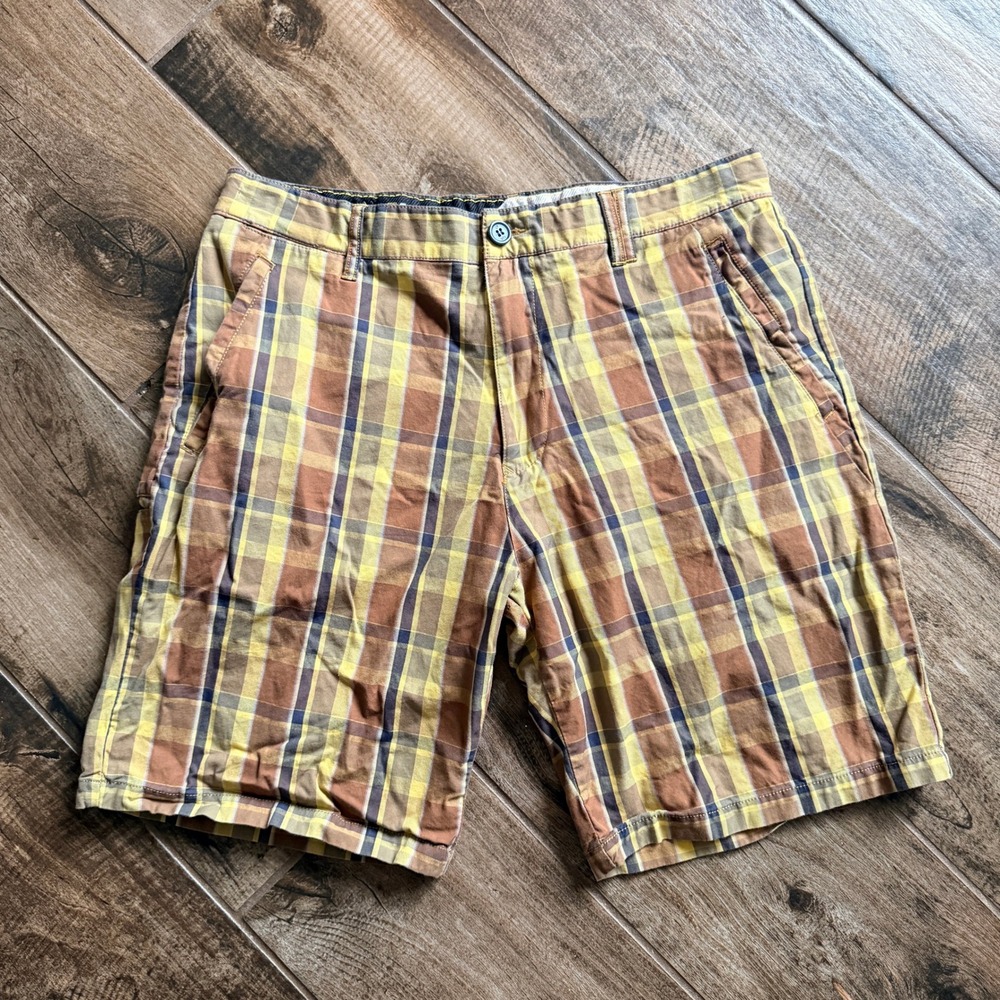 Volcom Men's Vintage Gillford Plaid Chino Skater Shorts, Yellow Brown, 36